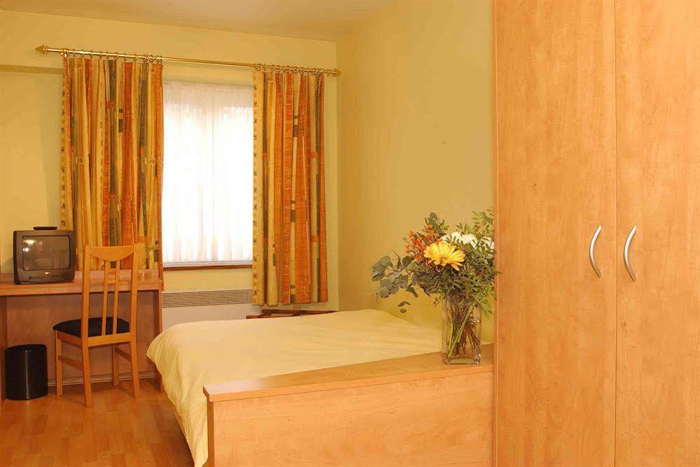 Hotel Frederiksborg Koekelberg Εξωτερικό φωτογραφία